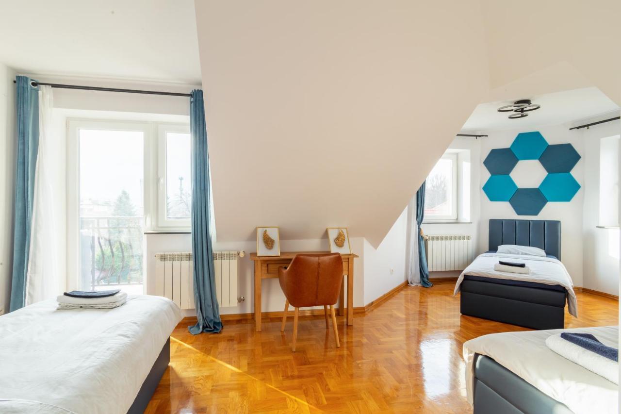 The Castle Suites & Apartment - Free Parking - (Adults Only) Cracóvia Exterior foto