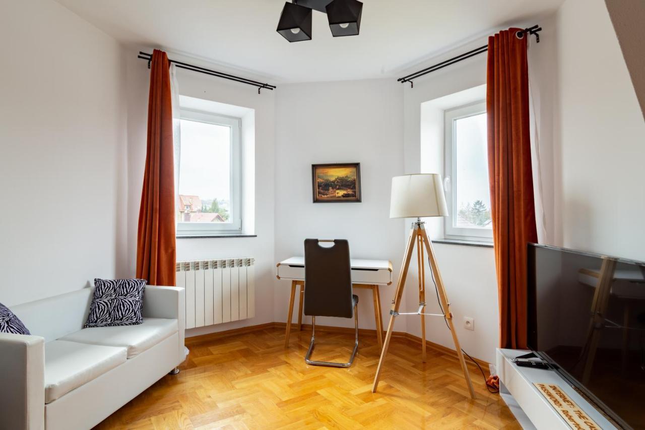The Castle Suites & Apartment - Free Parking - (Adults Only) Cracóvia Exterior foto