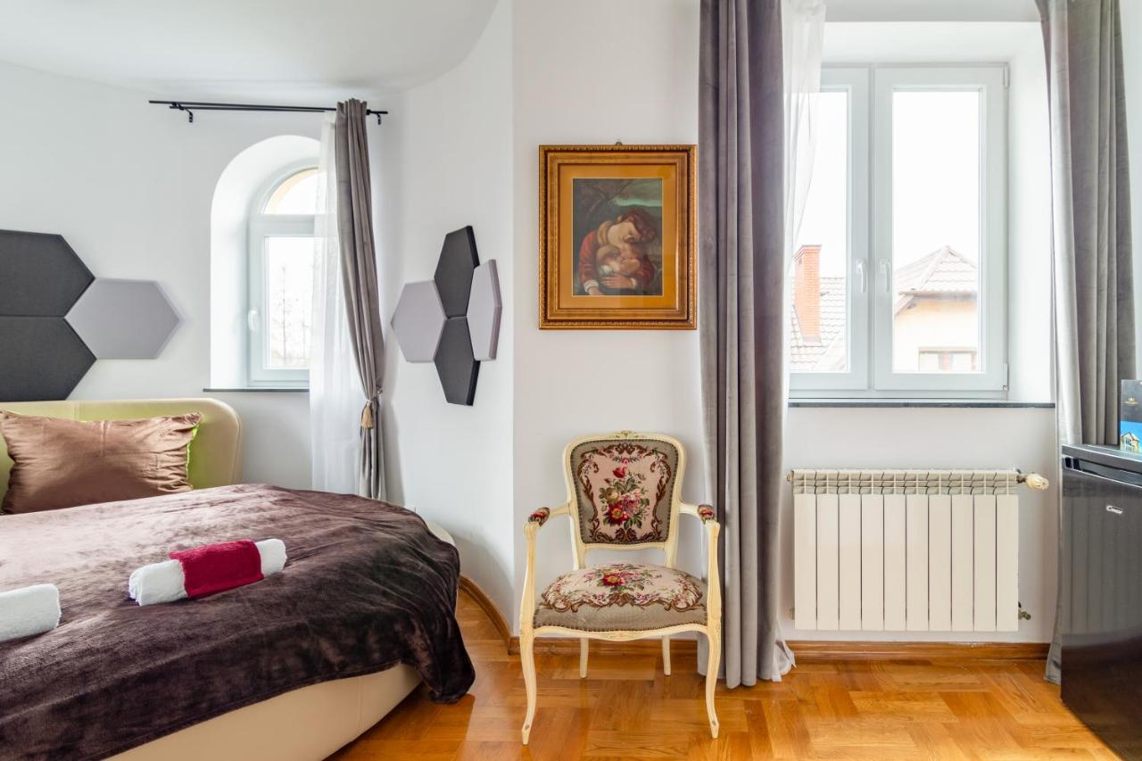 The Castle Suites & Apartment - Free Parking - (Adults Only) Cracóvia Exterior foto